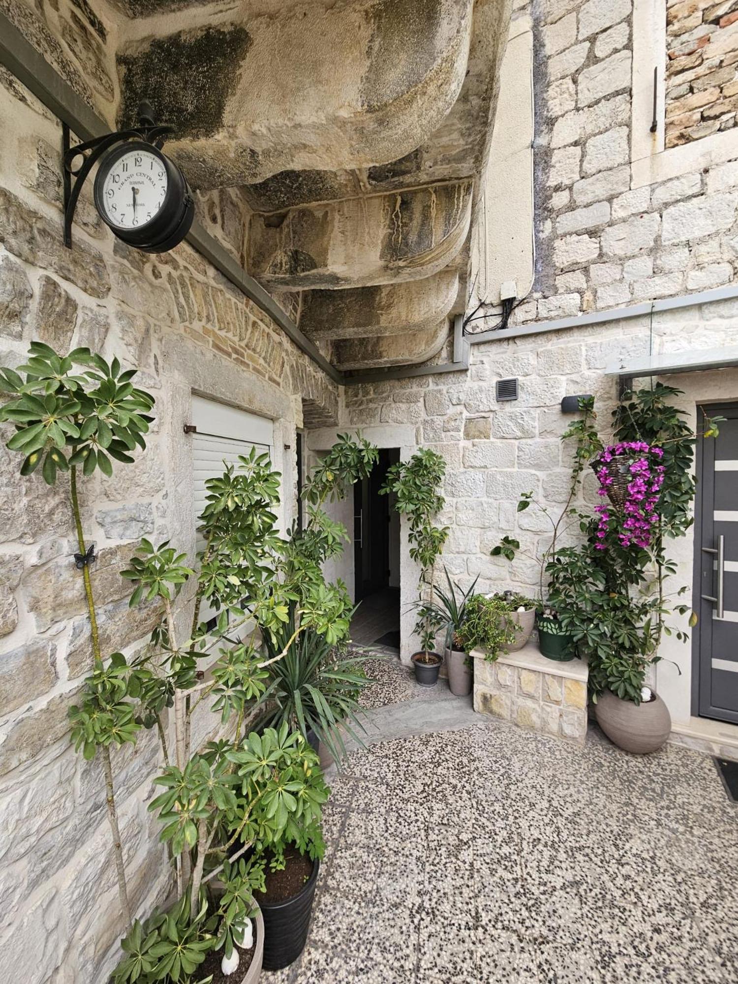 Luxury Lifestyle Rooms Split Extérieur photo